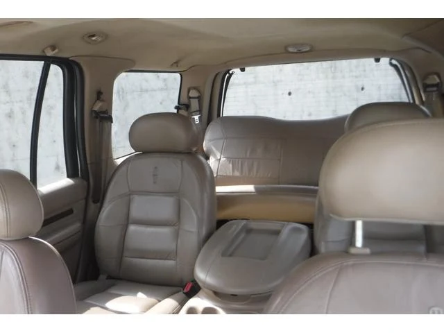 Lincoln NAVIGATOR 32