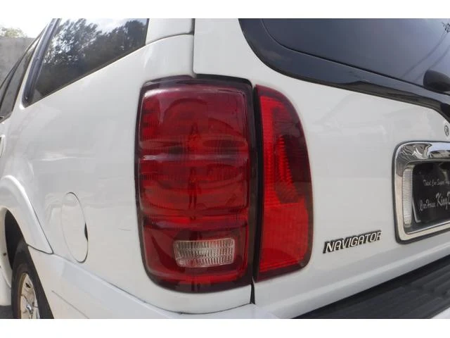 Lincoln NAVIGATOR 41