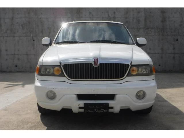 Lincoln NAVIGATOR 33
