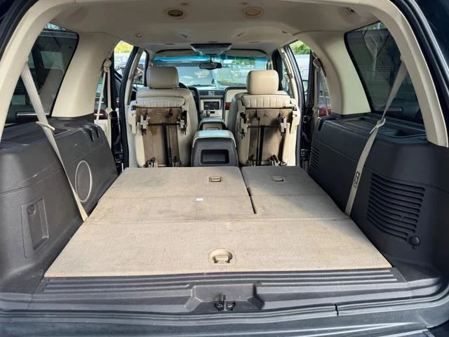 Lincoln NAVIGATOR 51