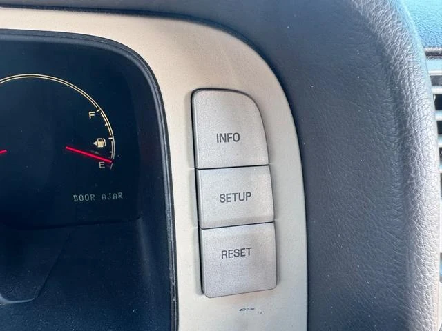 Lincoln NAVIGATOR 29