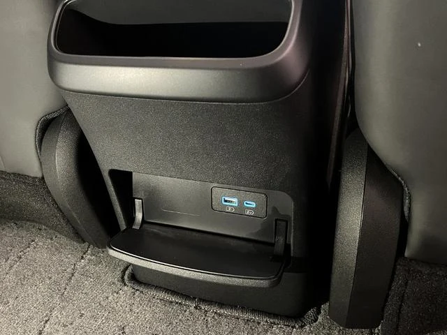 BYD SEAL 32