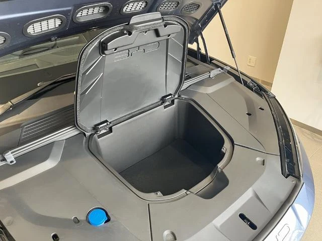 BYD SEAL 28