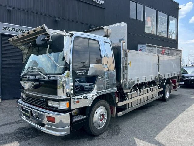 Hino CRUISING