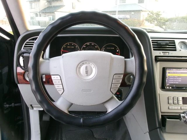 Lincoln NAVIGATOR 8