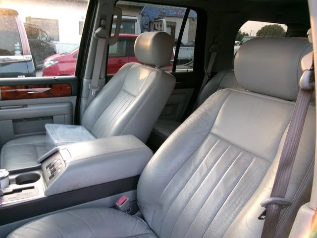 Lincoln NAVIGATOR 10