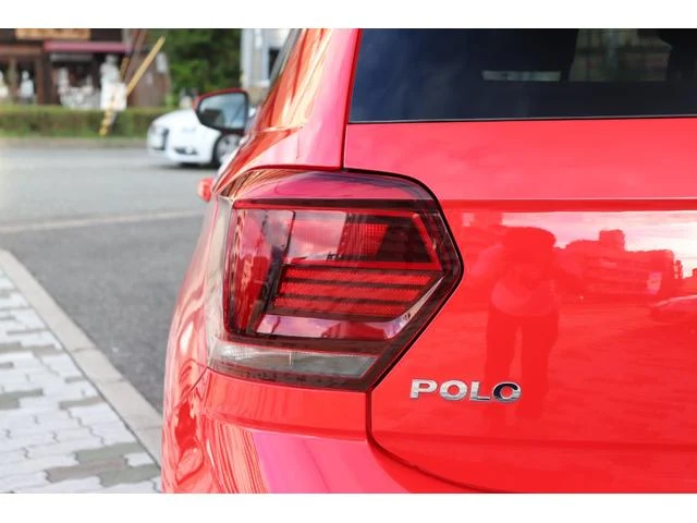 Volkswagen POLO 13