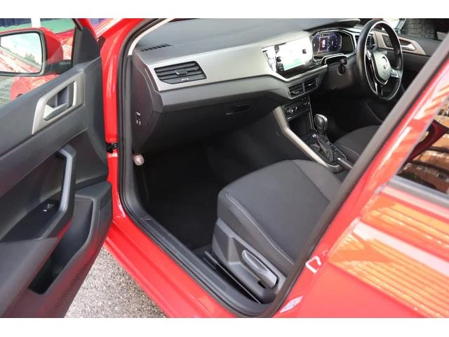 Volkswagen POLO 30