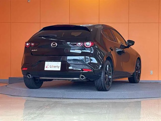 Mazda MAZDA3 6