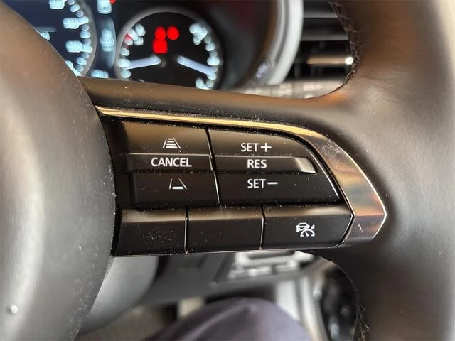 Mazda MAZDA3 23