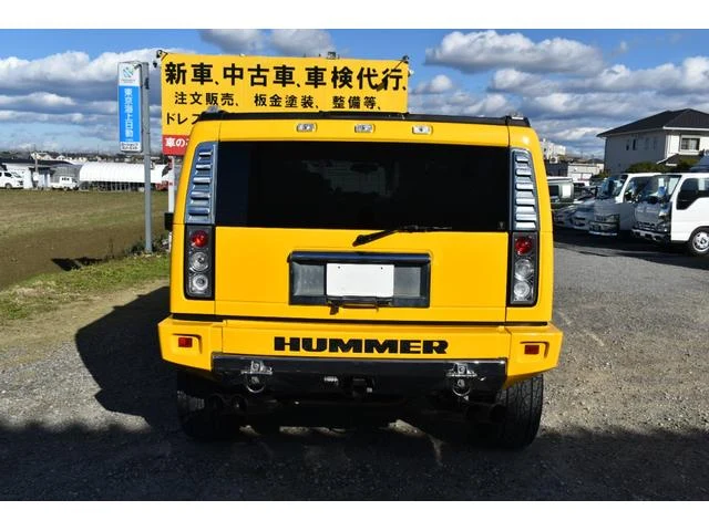 Hummer H2 77