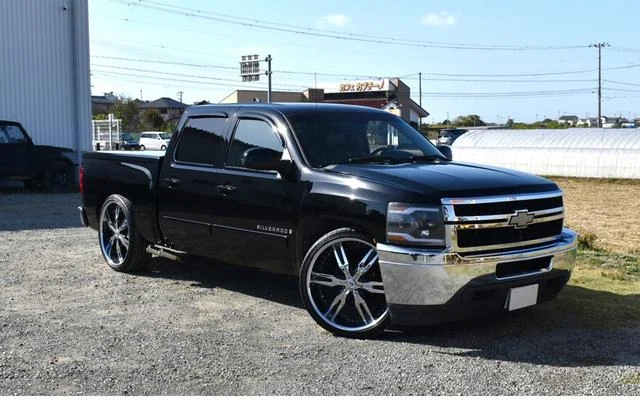 Chevrolet SILVERADO