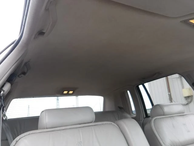 Lincoln TOWNCAR 31