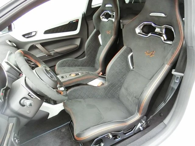 Alpine A110 25