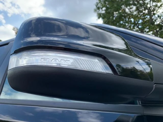 Dodge RAM 28