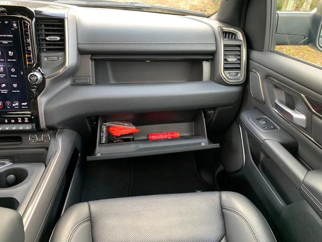 Dodge RAM 44