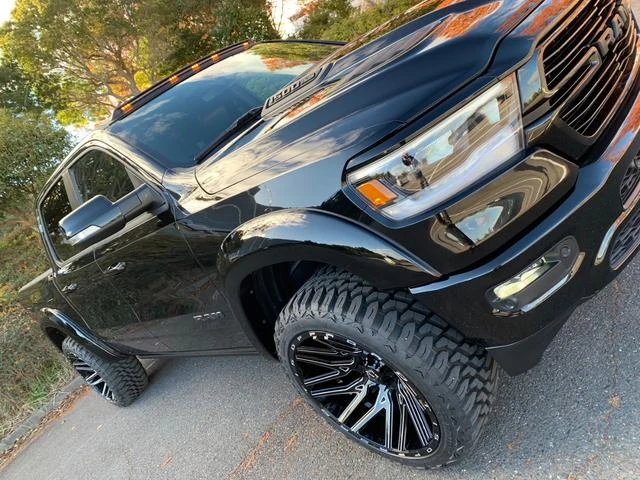 Dodge RAM 18