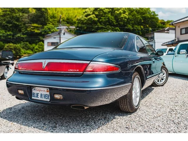 Lincoln MARK VIII 22