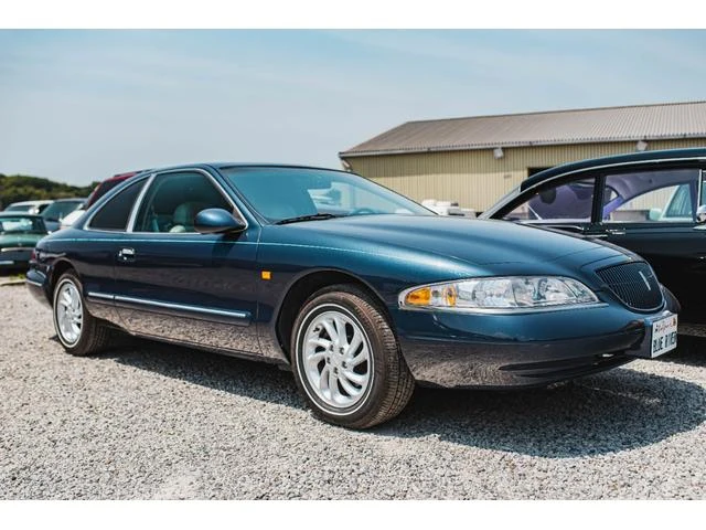 Lincoln MARK VIII