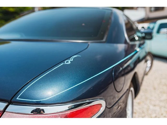 Lincoln MARK VIII 16