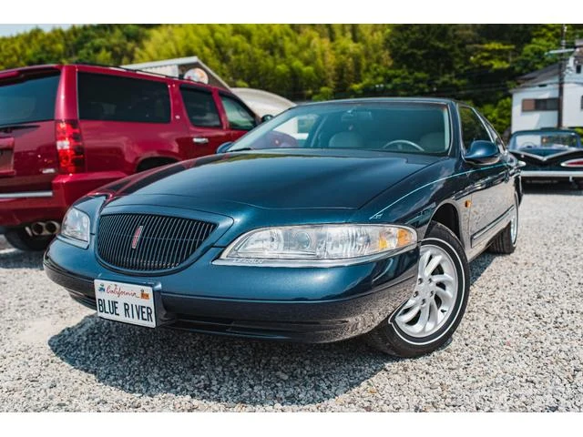 Lincoln MARK VIII 18