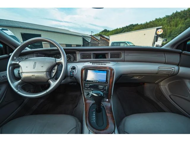 Lincoln MARK VIII 56