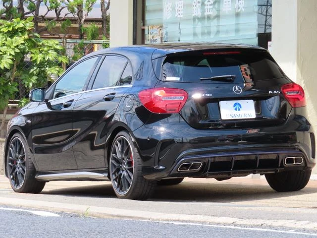 MERCEDES AMG A-CLASS 40