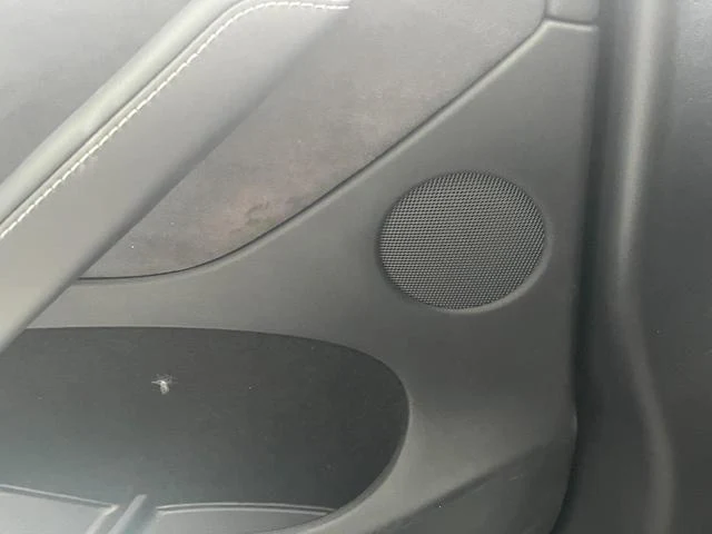Tesla MODEL 4