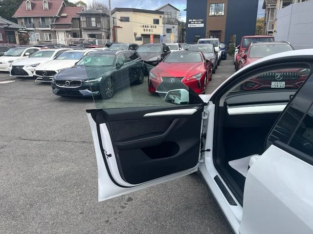 Tesla MODEL 60