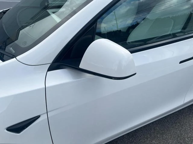 Tesla MODEL 54