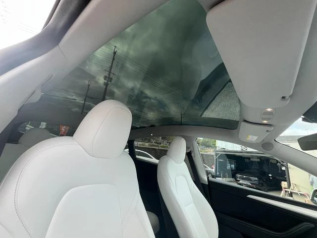 Tesla MODEL 67