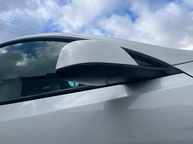 Tesla MODEL 13