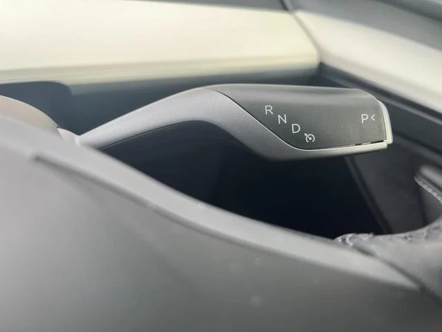 Tesla MODEL 74