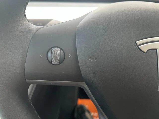Tesla MODEL 14
