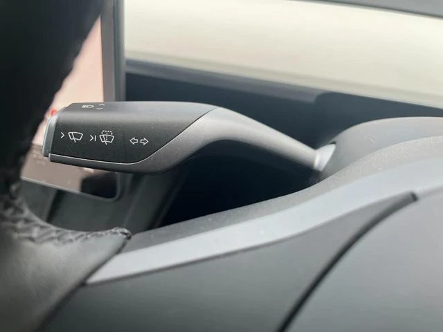 Tesla MODEL 11