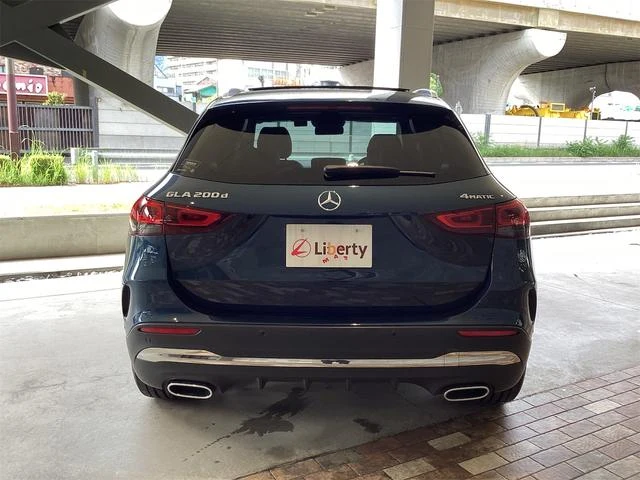 MERCEDES BENZ GLA-CLASS 15
