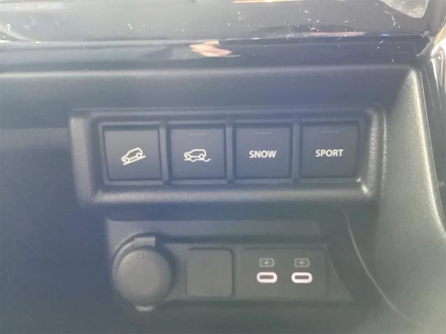 Suzuki XBEE 4