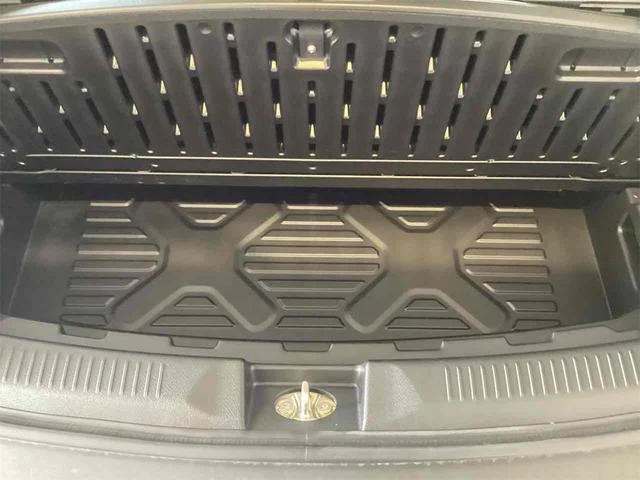 Suzuki XBEE 38