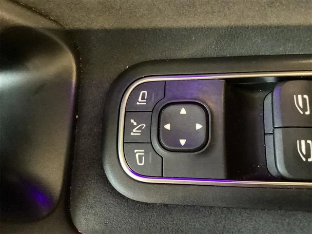 MERCEDES BENZ CLA-CLASS 9