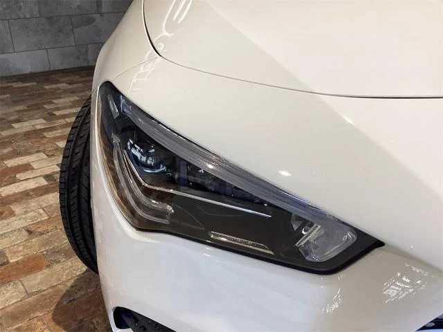 MERCEDES BENZ CLA-CLASS 21