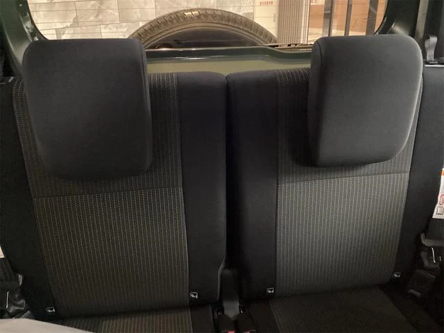 Suzuki JIMNY 37