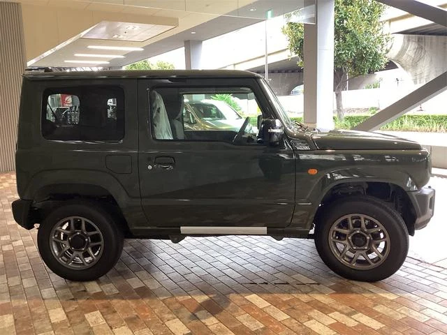Suzuki JIMNY 12