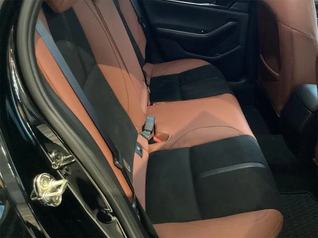 Mazda MAZDA3 39