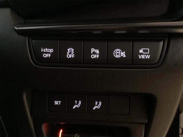 Mazda MAZDA3 9