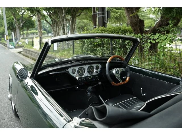 Triumph SPITFIRE 4