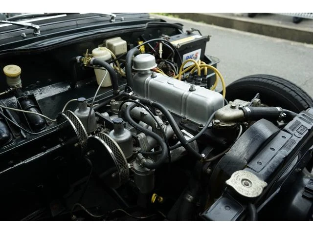 Triumph SPITFIRE 16