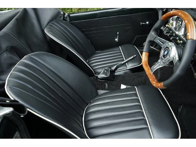 Triumph SPITFIRE 18
