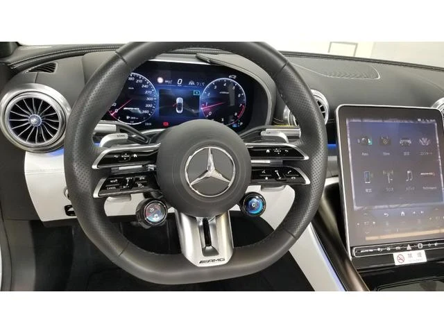 MERCEDES AMG SL 3