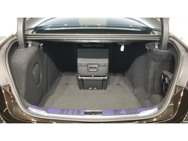 MERCEDES MAYBACH S-CLASS 18