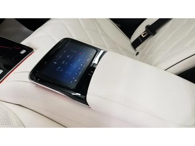 MERCEDES MAYBACH S-CLASS 51